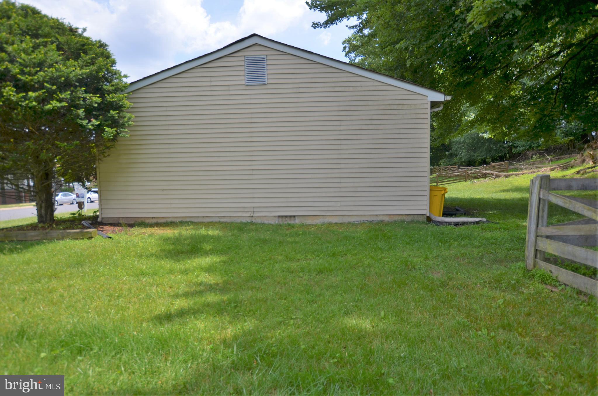 4713 Hawksbury Road Baltimore, MD 21208 - Photo 34 of 36