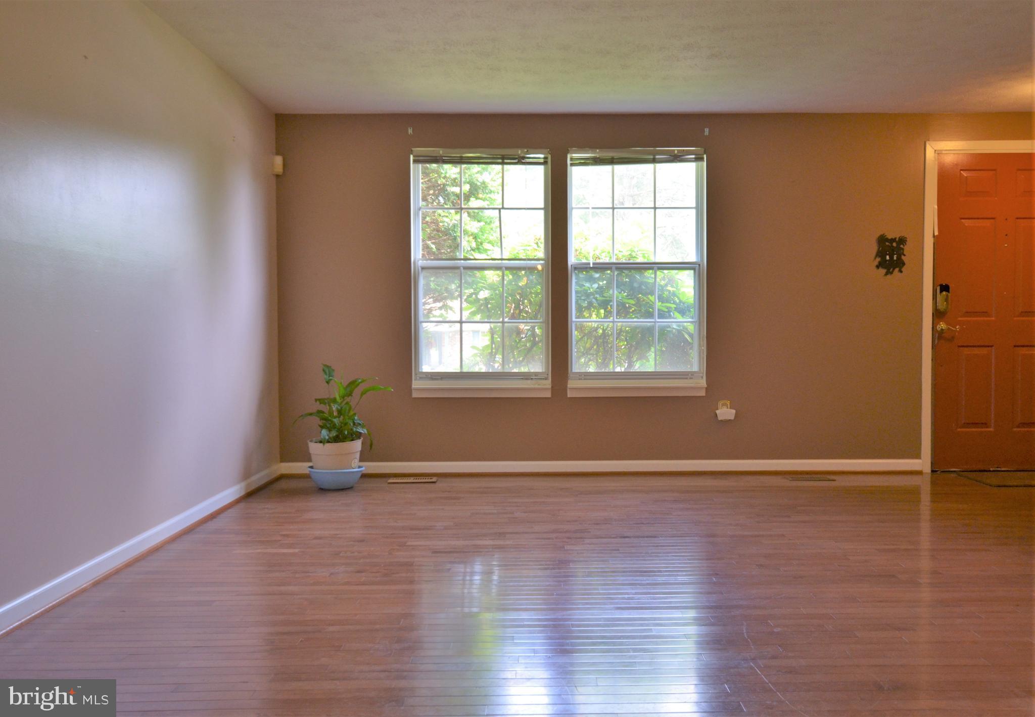 4713 Hawksbury Road Baltimore, MD 21208 - Photo 10 of 36