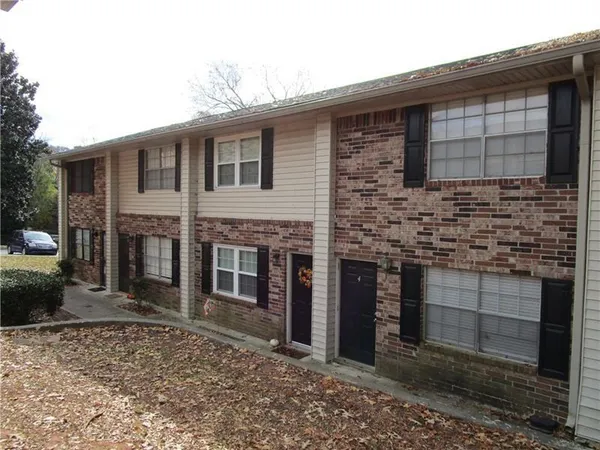 $1,600 | 1235 Riverside Drive, Unit F6, Gainesville, GA 30501