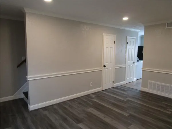 $1,600 | 1235 Riverside Drive, Unit F6, Gainesville, GA 30501
