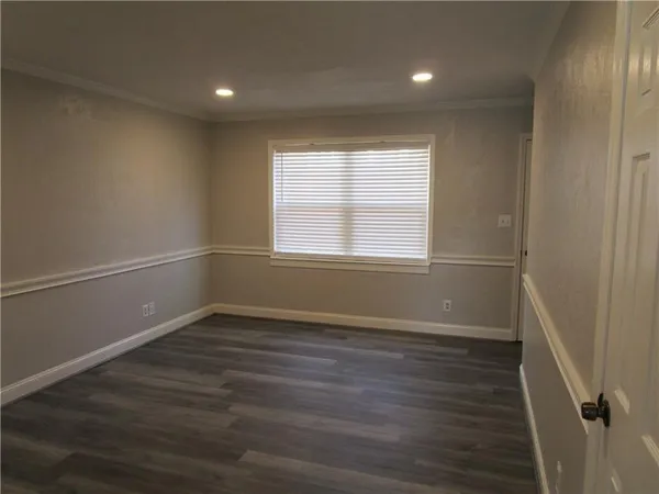 $1,600 | 1235 Riverside Drive, Unit F6, Gainesville, GA 30501