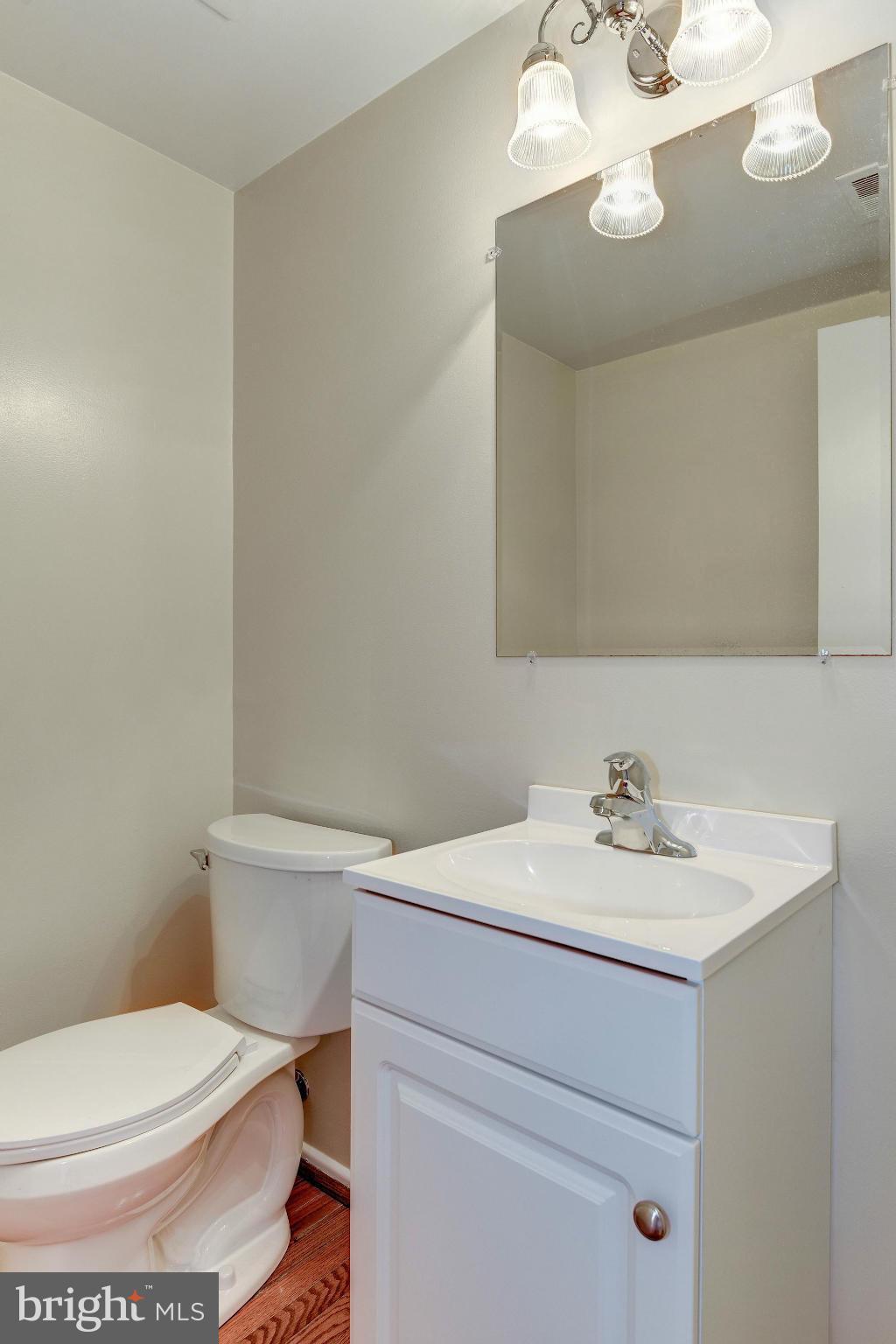 9529 Burdett Road Burke, VA 22015 - Photo 14 of 30 Powder Rm ML