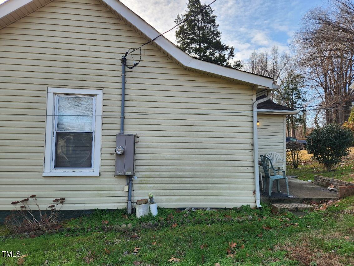 320 Depot Street Roxboro, NC 27573 - Photo 5 of 16 20241218_104212