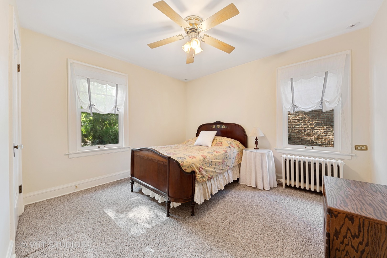 133 Barrypoint Road Riverside, IL 60546 - Photo 15 of 26