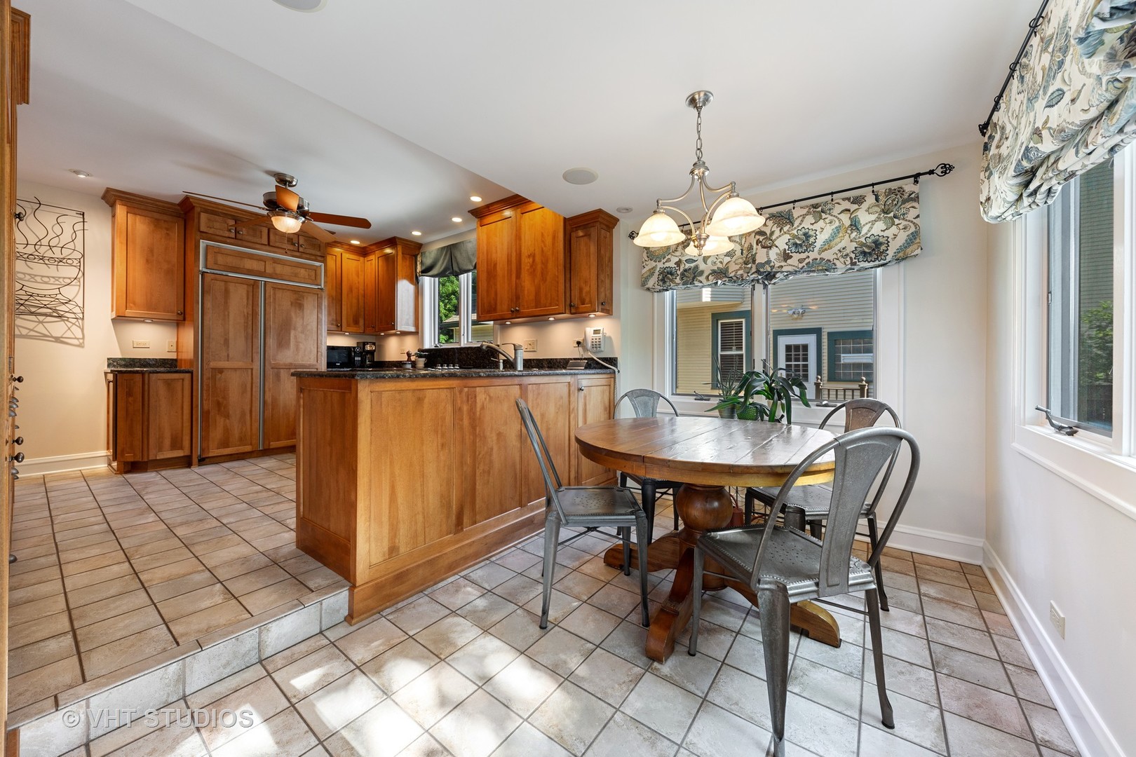 133 Barrypoint Road Riverside, IL 60546 - Photo 9 of 26