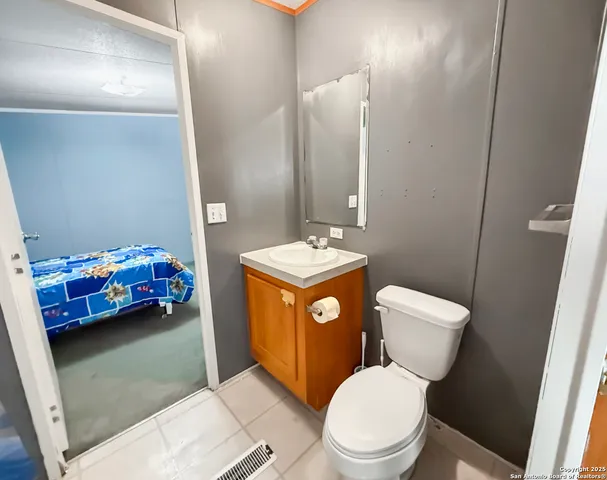 $185,000 | 4445 Smokey Ridge Trail, Von Ormy, TX 78073