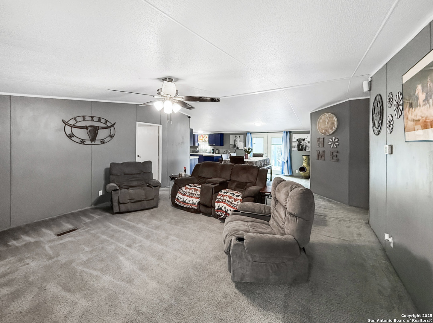 4445 Smokey Ridge Trail Von Ormy, TX 78073 - Photo 3 of 32