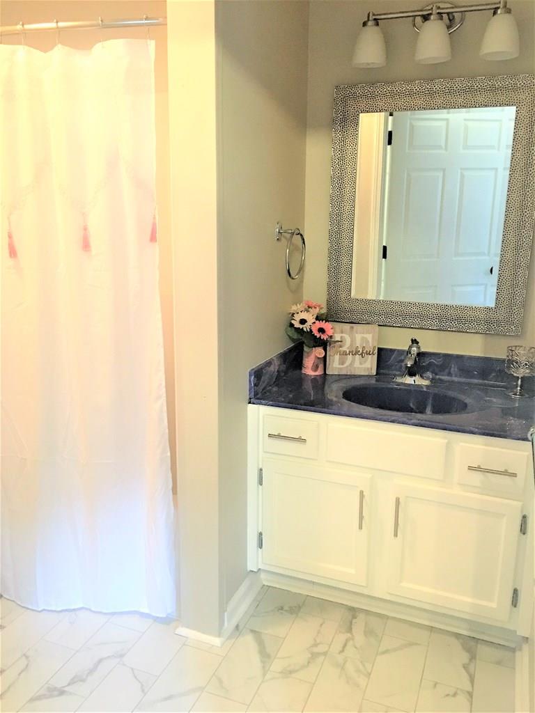 30 Battlefield Road Cookeville, TN 38506 - Photo 15 of 18 Mother-in-Law or Apartment Full Bathroom