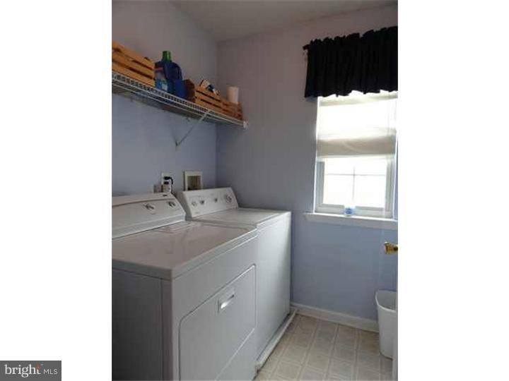98 Threadleaf Terrace Burlington, NJ 08016 - Photo 16 of 22 Laundry Room