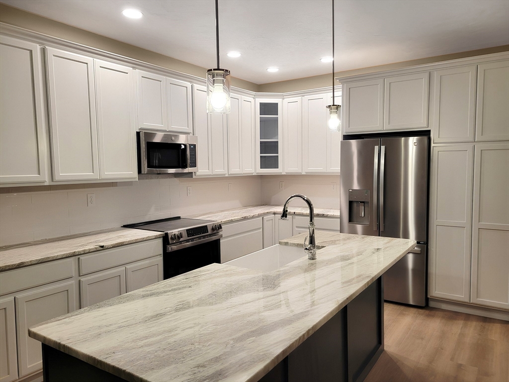 6 Fidelity Drive, Unit 3 Rutland, MA 01543 - Photo 2 of 7