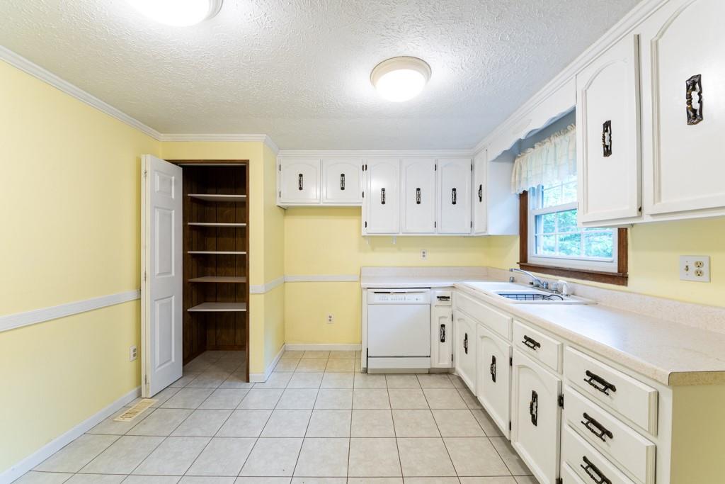 252 Perrymont Road Pittsburgh, PA 15237 - Photo 8 of 24 Gallery Image 8