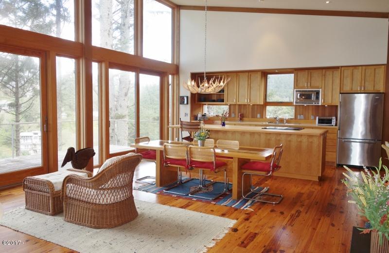 50007 South South Beach Point Road Neskowin, OR 97149 - Photo 4 of 31 Walker 018 (800x520)