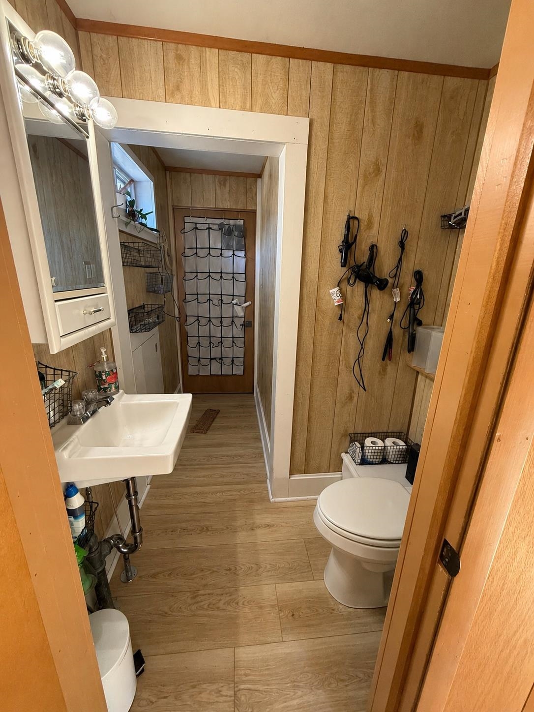 722 Wright Street Oshkosh, WI 54901 - Photo 19 of 27