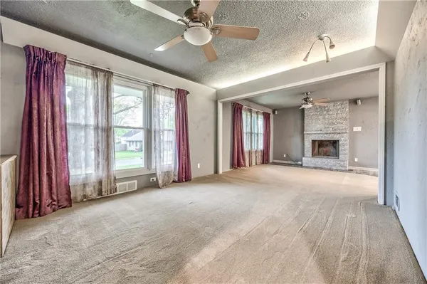 $275,000 | 808 North Apache Drive, Independence, MO 64056