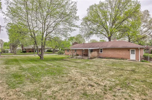 $275,000 | 808 North Apache Drive, Independence, MO 64056