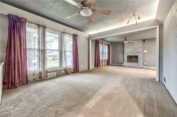 $275,000 | 808 North Apache Drive, Independence, MO 64056