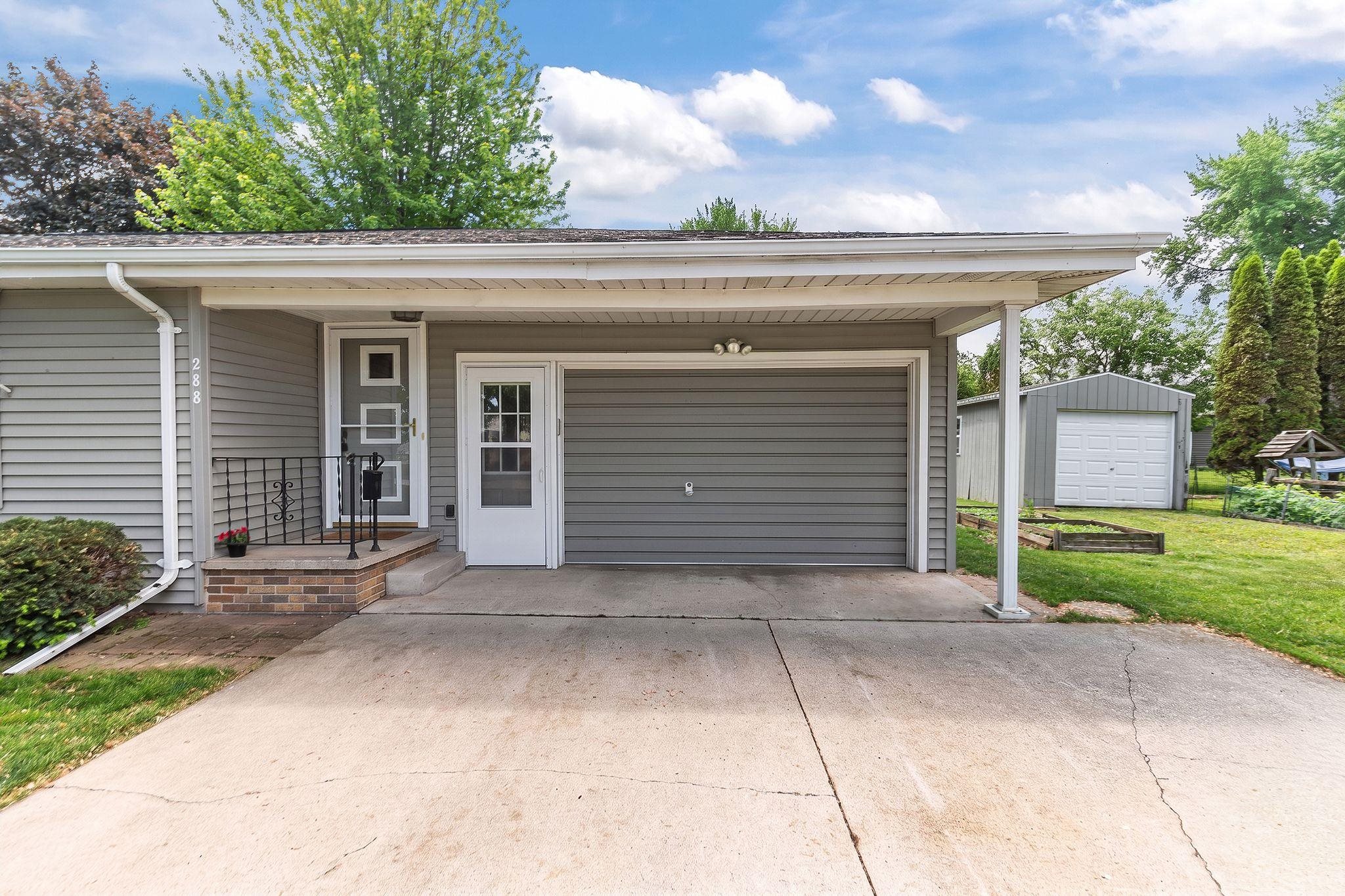 288 Forkin Street Menasha, WI 54952 - Photo 3 of 43