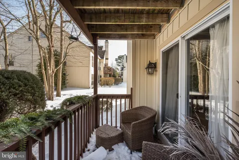 $269,999 | 375 Woodlake Drive, Marlton, NJ 08053