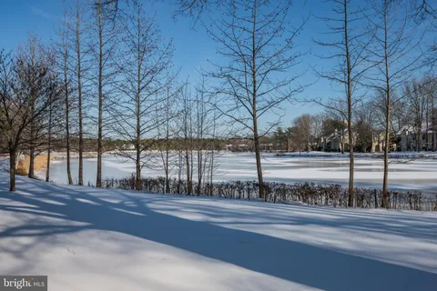 $269,999 | 375 Woodlake Drive, Marlton, NJ 08053