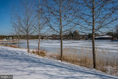 $269,999 | 375 Woodlake Drive, Marlton, NJ 08053