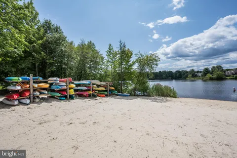 $269,999 | 375 Woodlake Drive, Marlton, NJ 08053