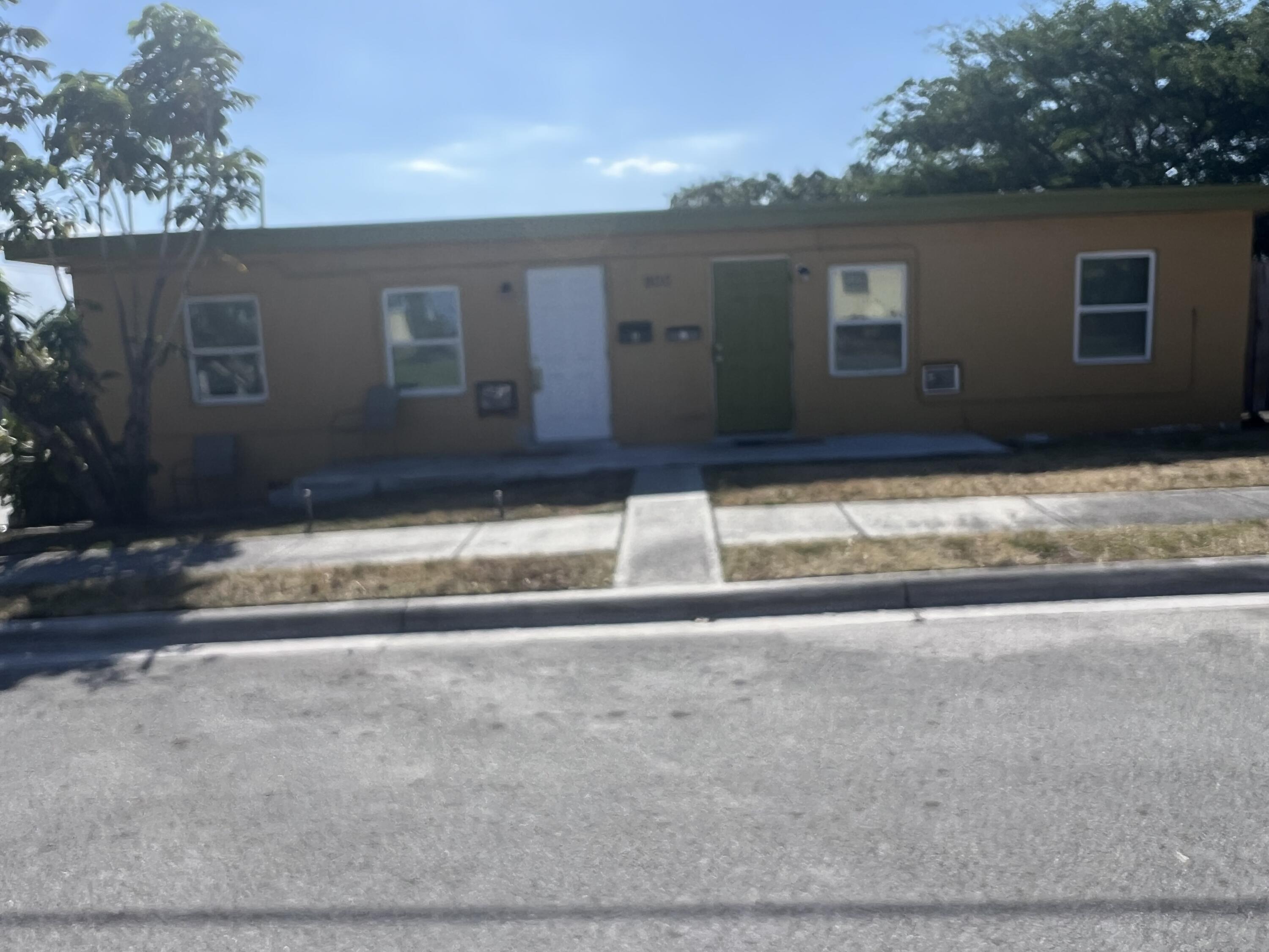 900 West 9th Street, Unit 1 Riviera Beach, FL 33404 - Photo 1 of 4 IMG_7211