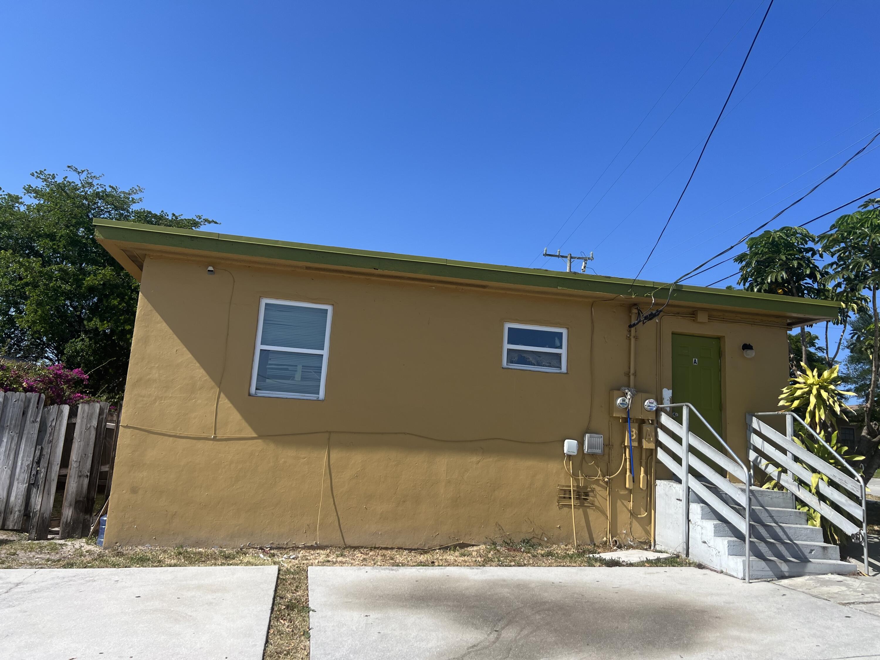 900 West 9th Street, Unit 1 Riviera Beach, FL 33404 - Photo 2 of 4 IMG_7210