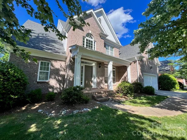 $2,800 | 353 East Waterlynn Road, Mooresville, NC 28115