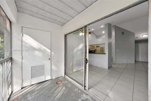 $235,000 | 14106 Southwest 93rd Lane, Unit 14106, Miami, FL 33186