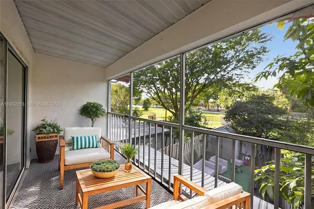 $235,000 | 14106 Southwest 93rd Lane, Unit 14106, Miami, FL 33186