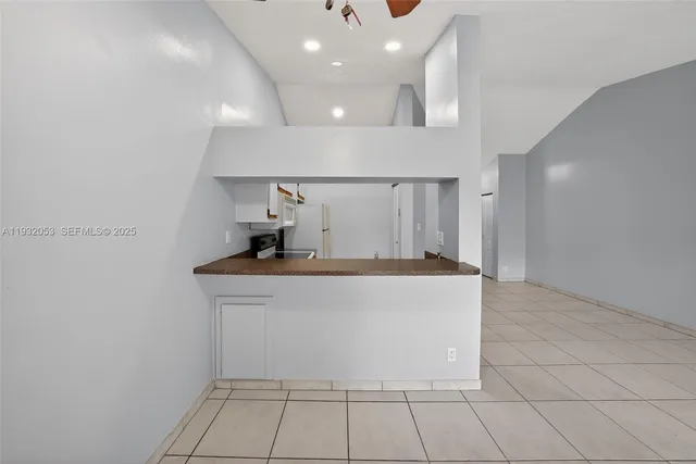 $235,000 | 14106 Southwest 93rd Lane, Unit 14106, Miami, FL 33186