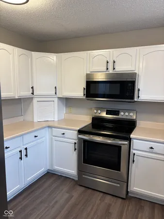 $285,000 | 1380 King Maple Drive, Greenfield, IN 46140