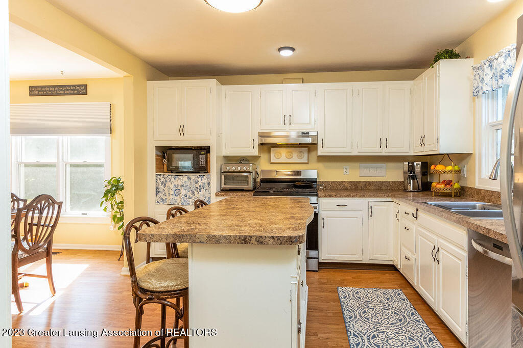 4364 Keller Road Holt, MI 48842 - Photo 13 of 52 Final-28