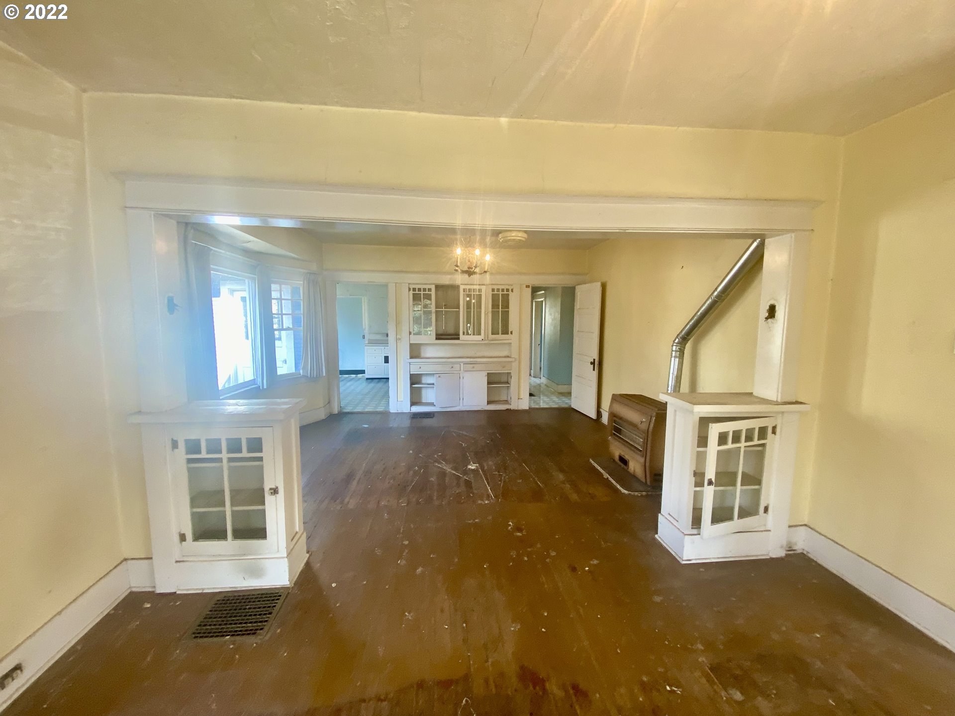 Living Room/Dining Room