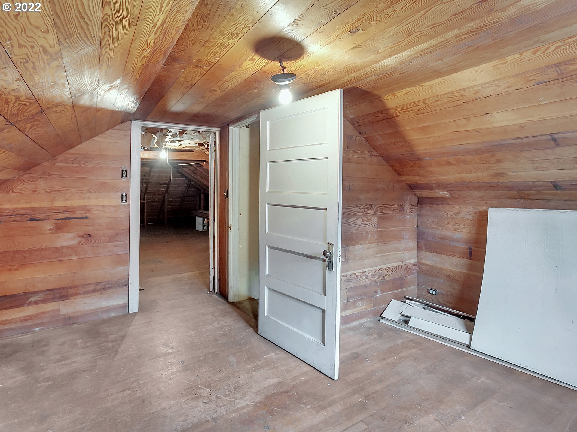 999 Abernethy Road Oregon City, OR 97045 - Photo 10 of 16 Bedroom