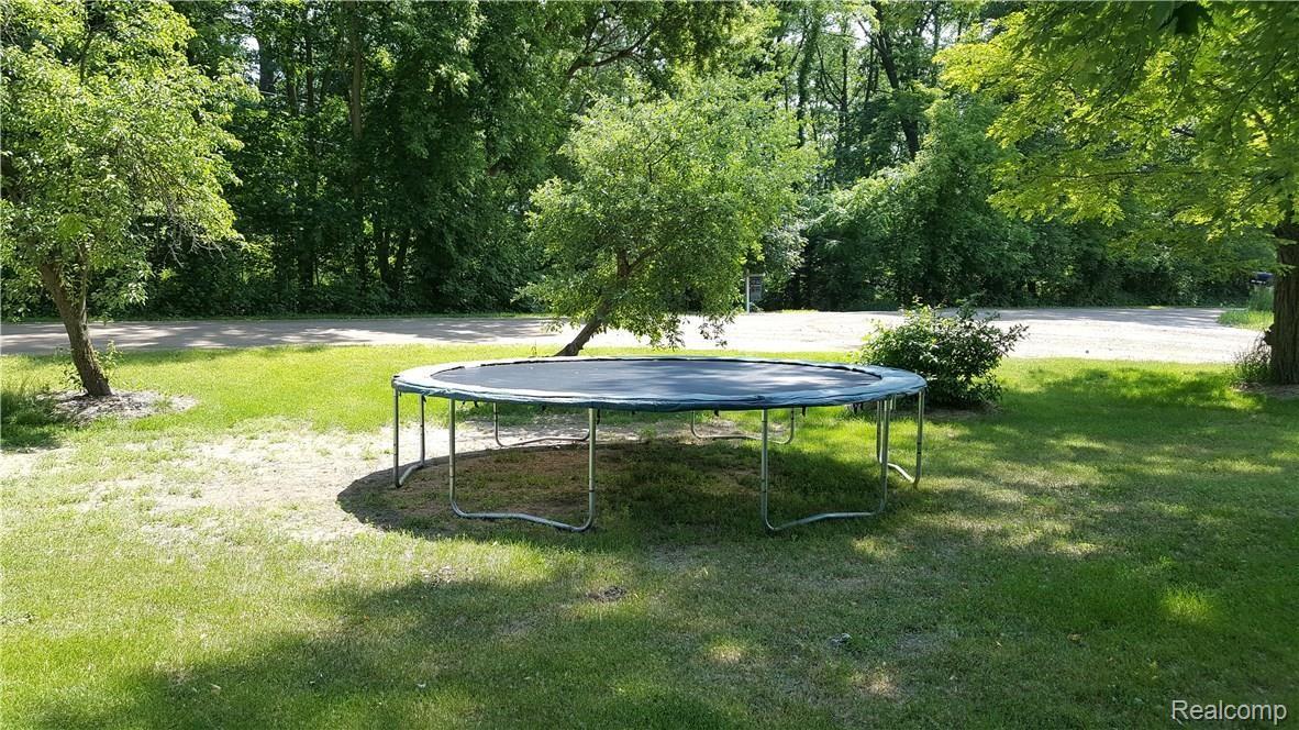 3391 Jewell Road Howell, MI 48843 - Photo 17 of 18 20170609_154803.jpg