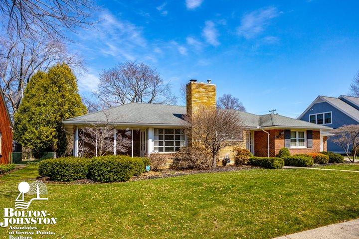 412 Lexington Road Grosse Pointe Farms, MI 48236 - Photo 2 of 43