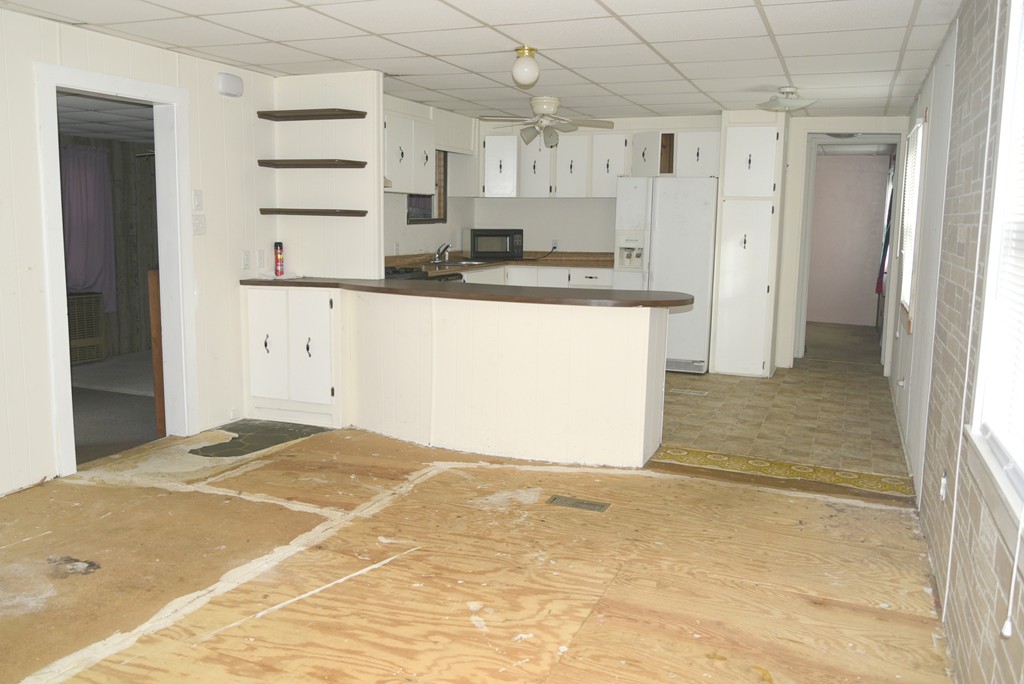 24 Alexander Street Wareham, MA 02576 - Photo 4 of 11 Gallery Image 4
