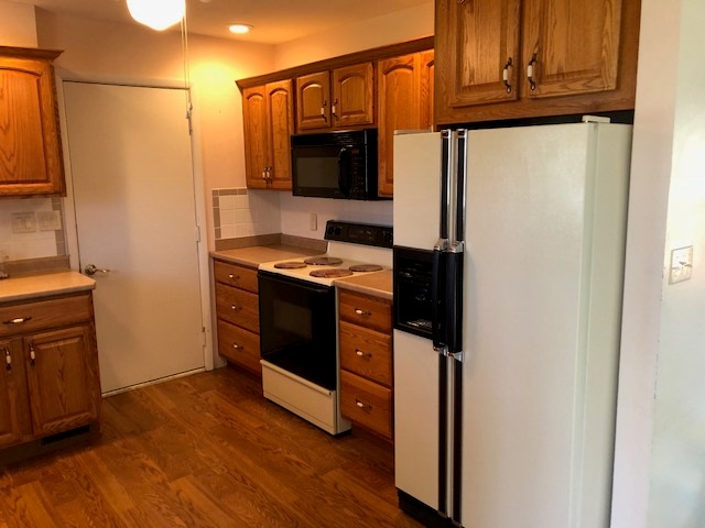 1203 Rochester Boulevard Rochester, IN 46975 - Photo 3 of 13
