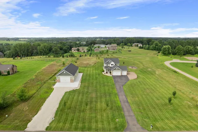 $617,000 | 10604 273rd Avenue Northwest, Zimmerman, MN 55398