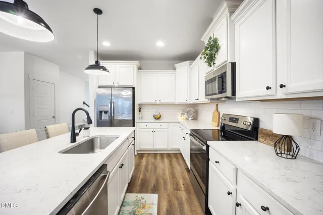 $479,500 | 1112 Elk Falls Drive, Wendell, NC 27591