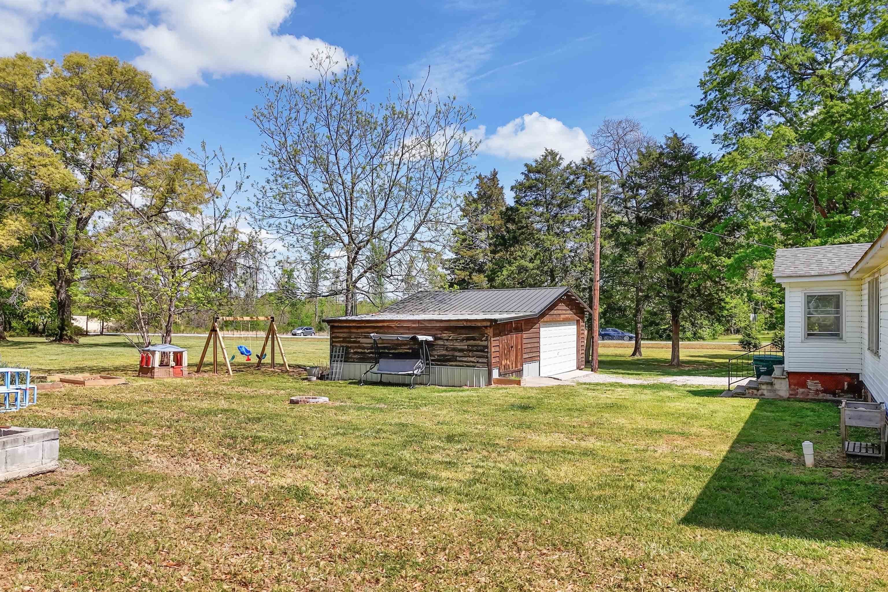 912 Dillon Street Chesnee, SC 29323 - Photo 19 of 46