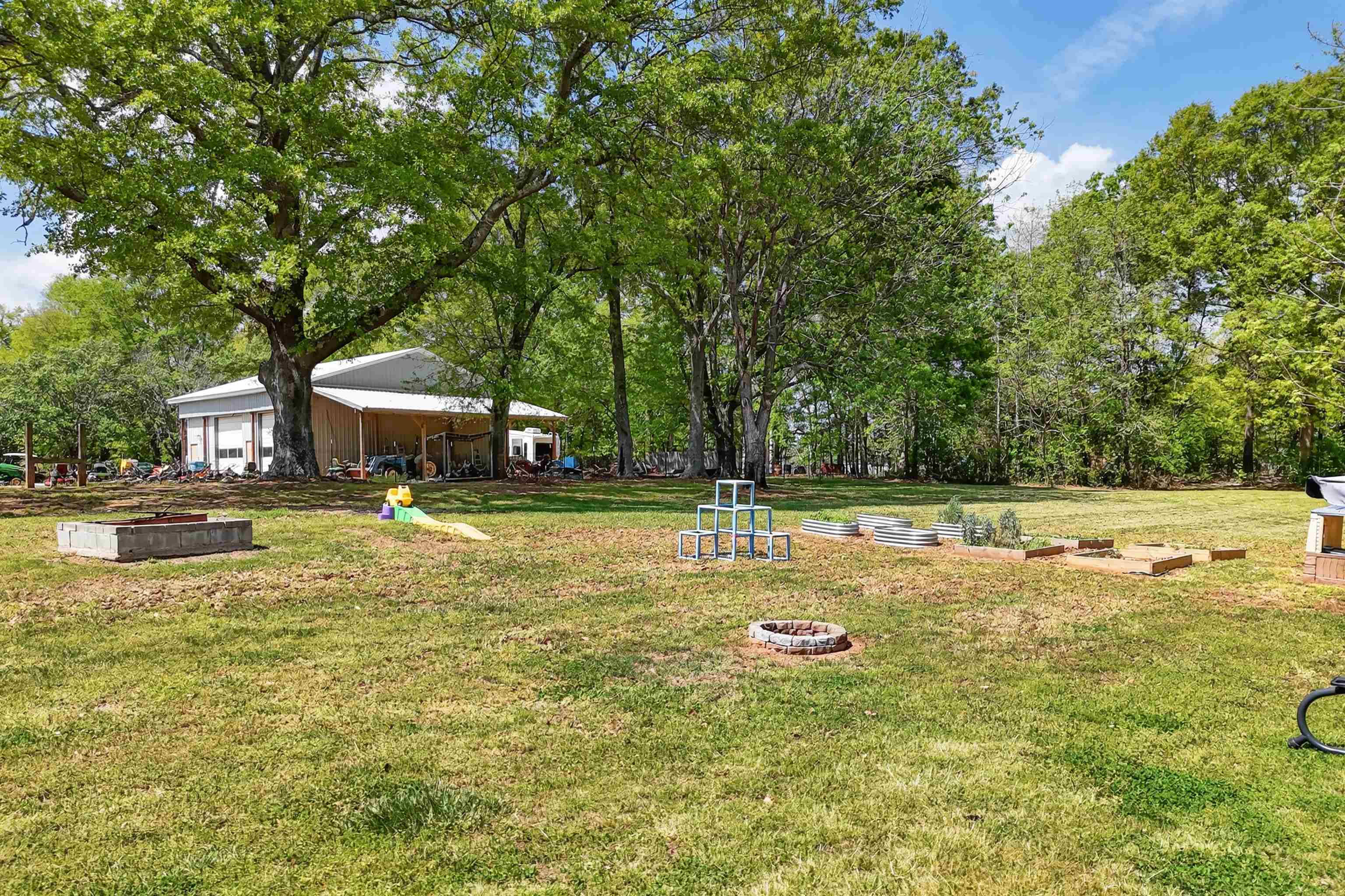 912 Dillon Street Chesnee, SC 29323 - Photo 22 of 46