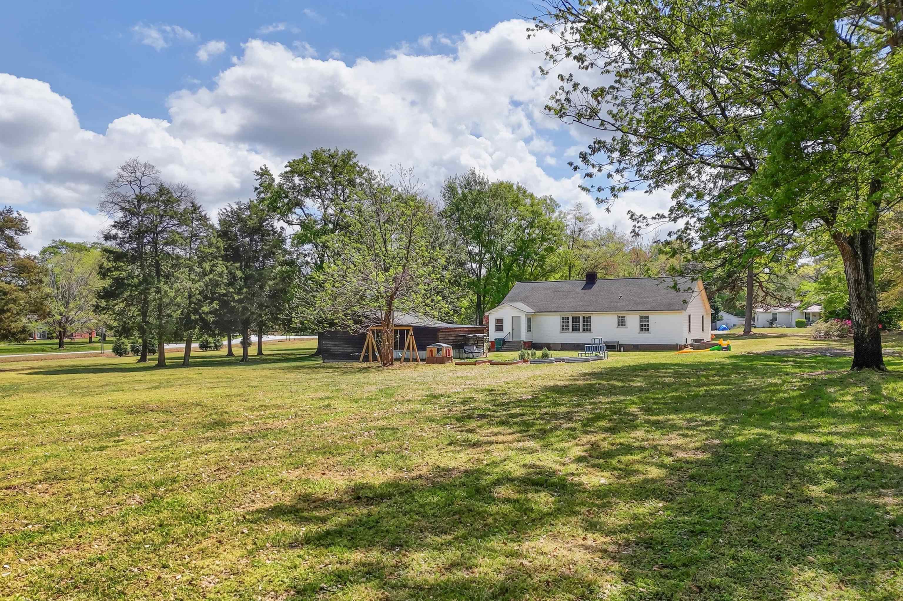 912 Dillon Street Chesnee, SC 29323 - Photo 23 of 46