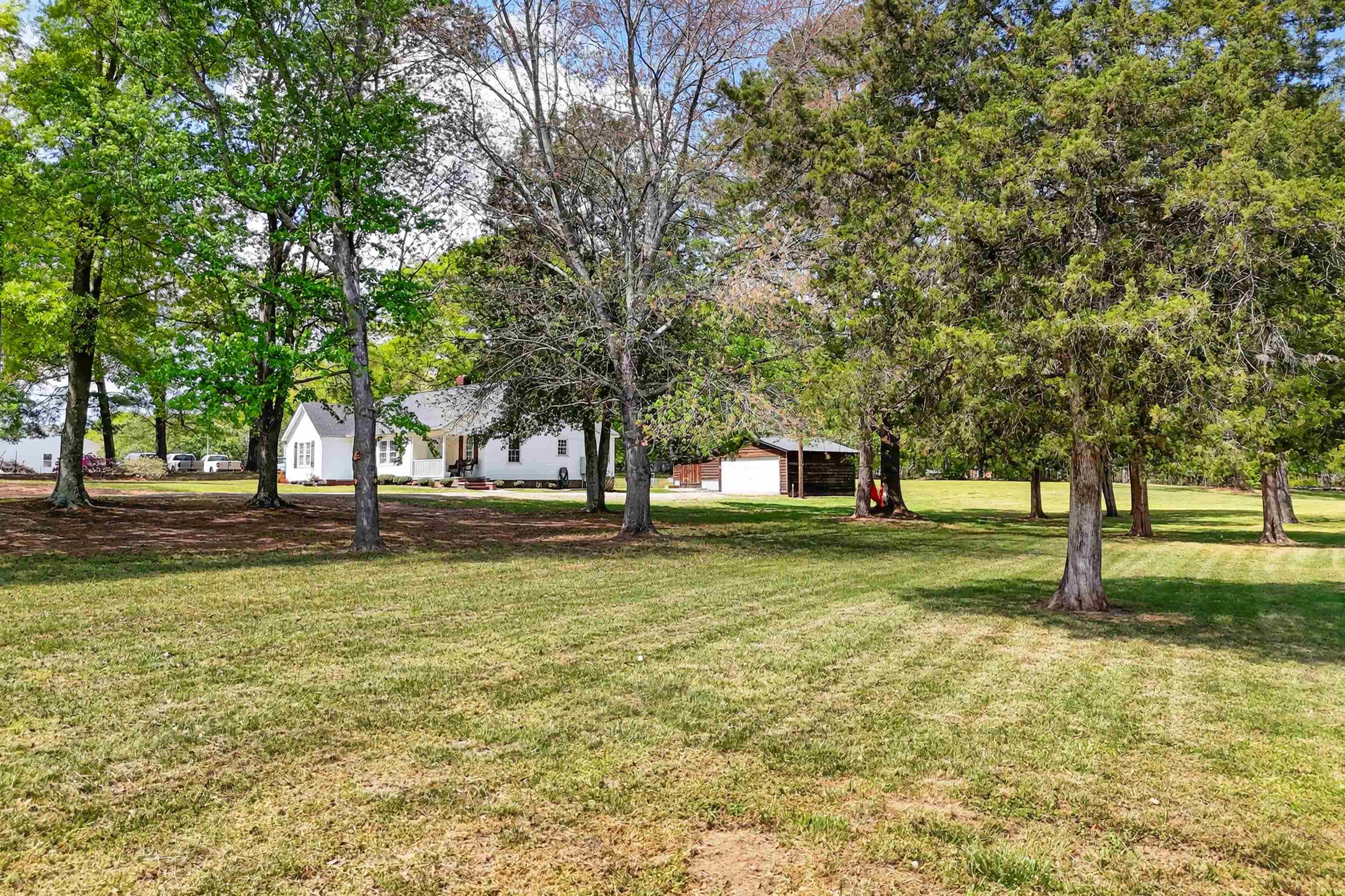 912 Dillon Street Chesnee, SC 29323 - Photo 28 of 46