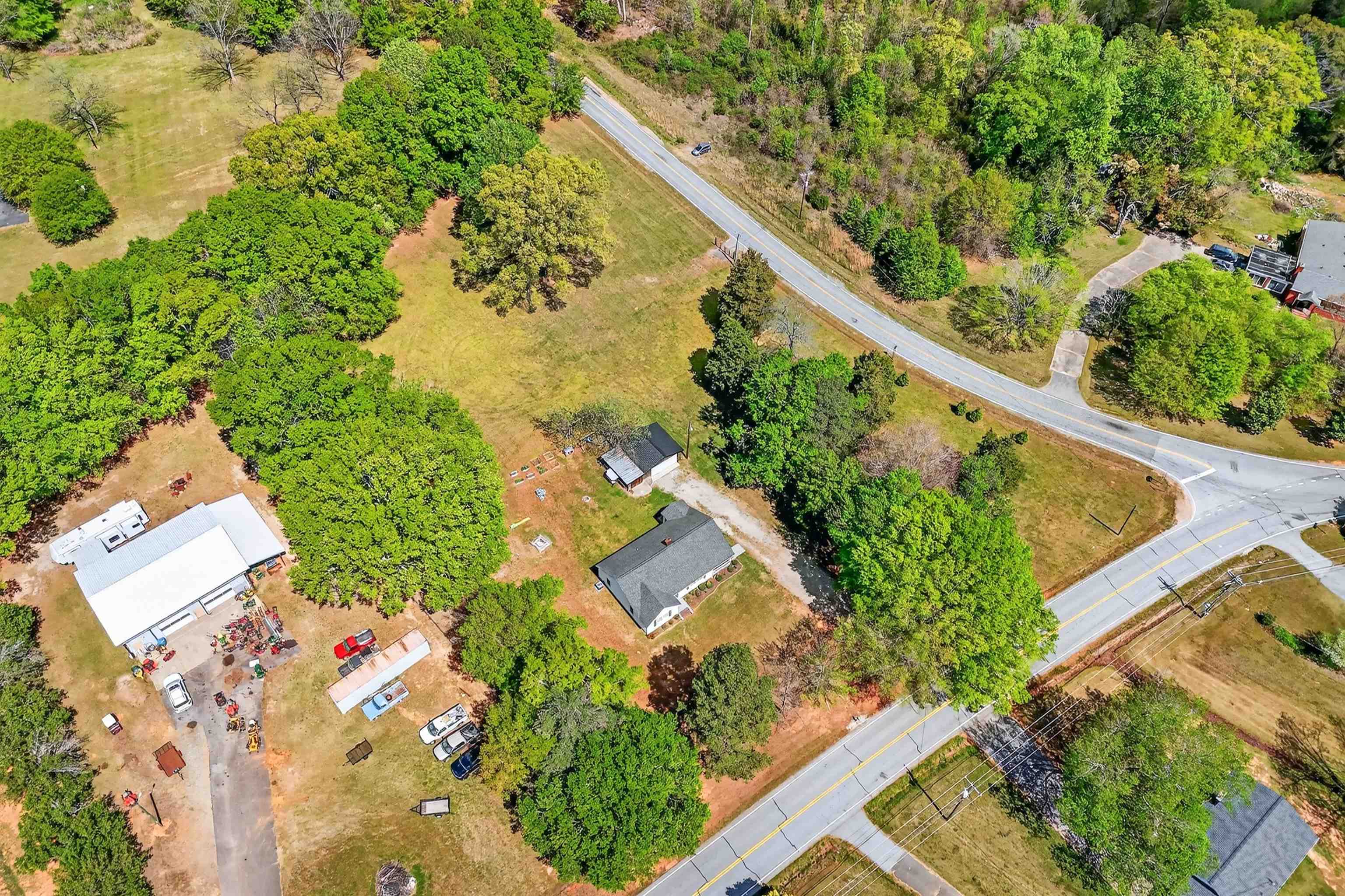 912 Dillon Street Chesnee, SC 29323 - Photo 35 of 46