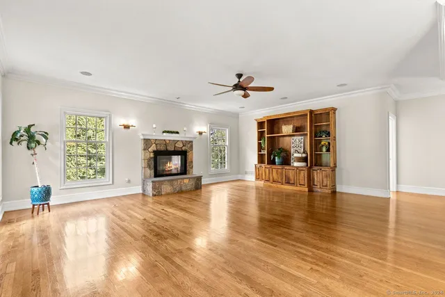 $10,000 | 14 Magellan Lane, Easton, CT 06612