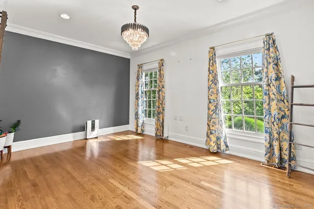 $10,000 | 14 Magellan Lane, Easton, CT 06612