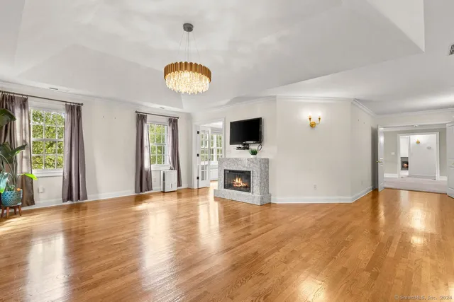 $10,000 | 14 Magellan Lane, Easton, CT 06612