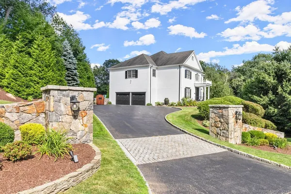 $10,000 | 14 Magellan Lane, Easton, CT 06612